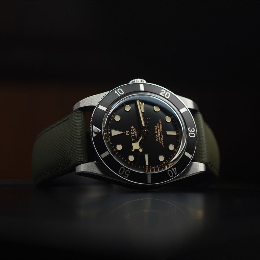 Artem Hydroflex Hybrid FKM Rubber Khaki Green - Green Stitching