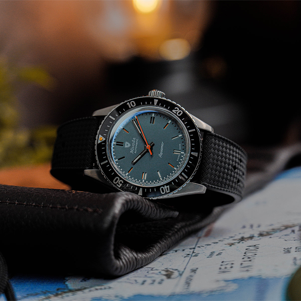 Nivada Grenchen Antarctic Diver Aquamar Grey
