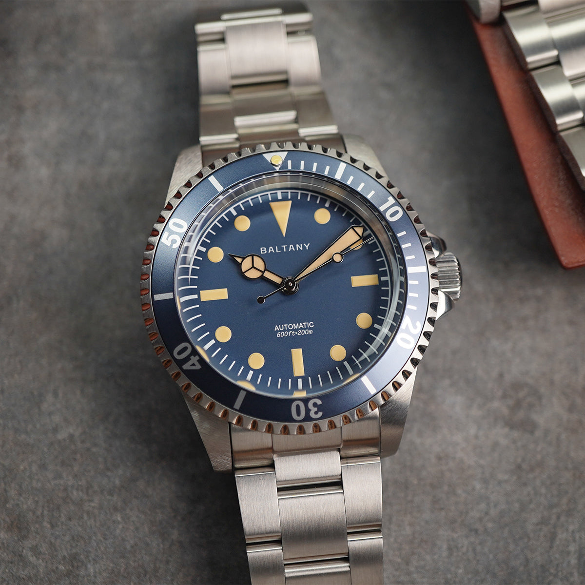 Baltany Retro Diver Watch D3043AB Stainless Steel Bracelet