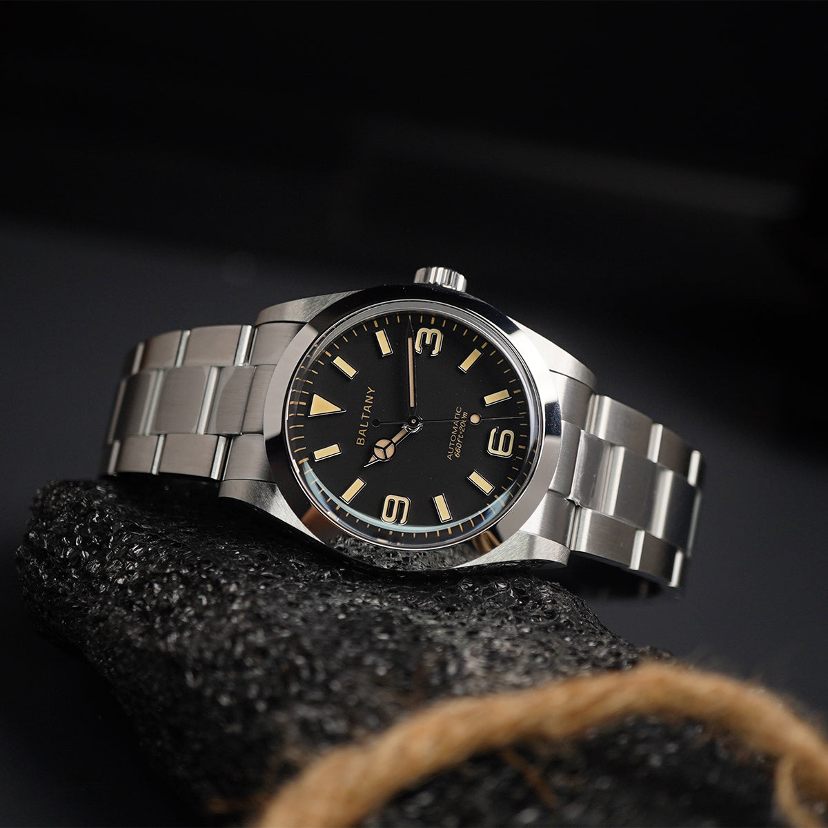 Baltany Modern Explorer S4056 36mm