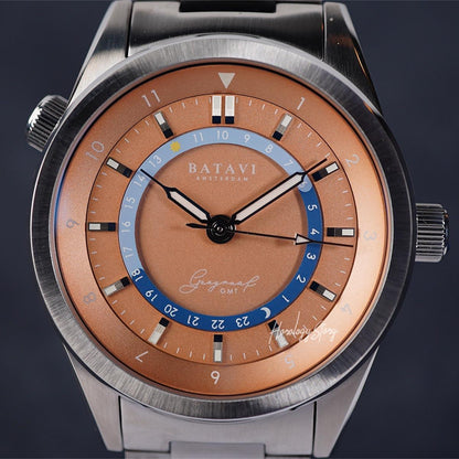 Batavi Geograaf Arctic Down Salmon Dial - Horology Story Youtube Store
