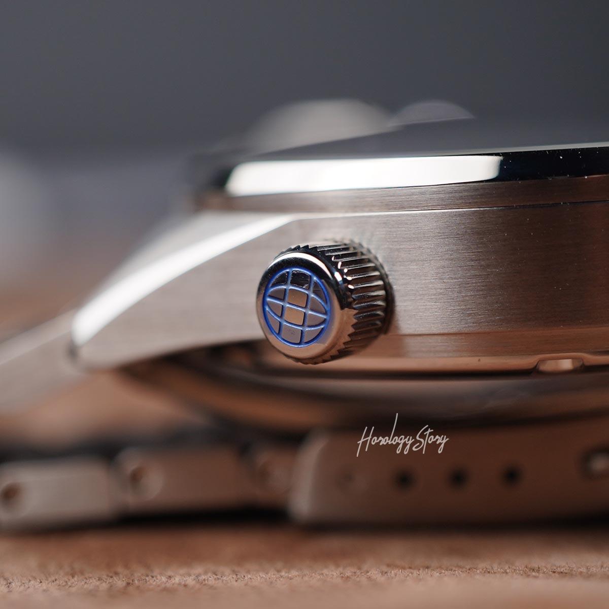 Batavi Geograaf Arctic Down Salmon Dial - Horology Story Youtube Store