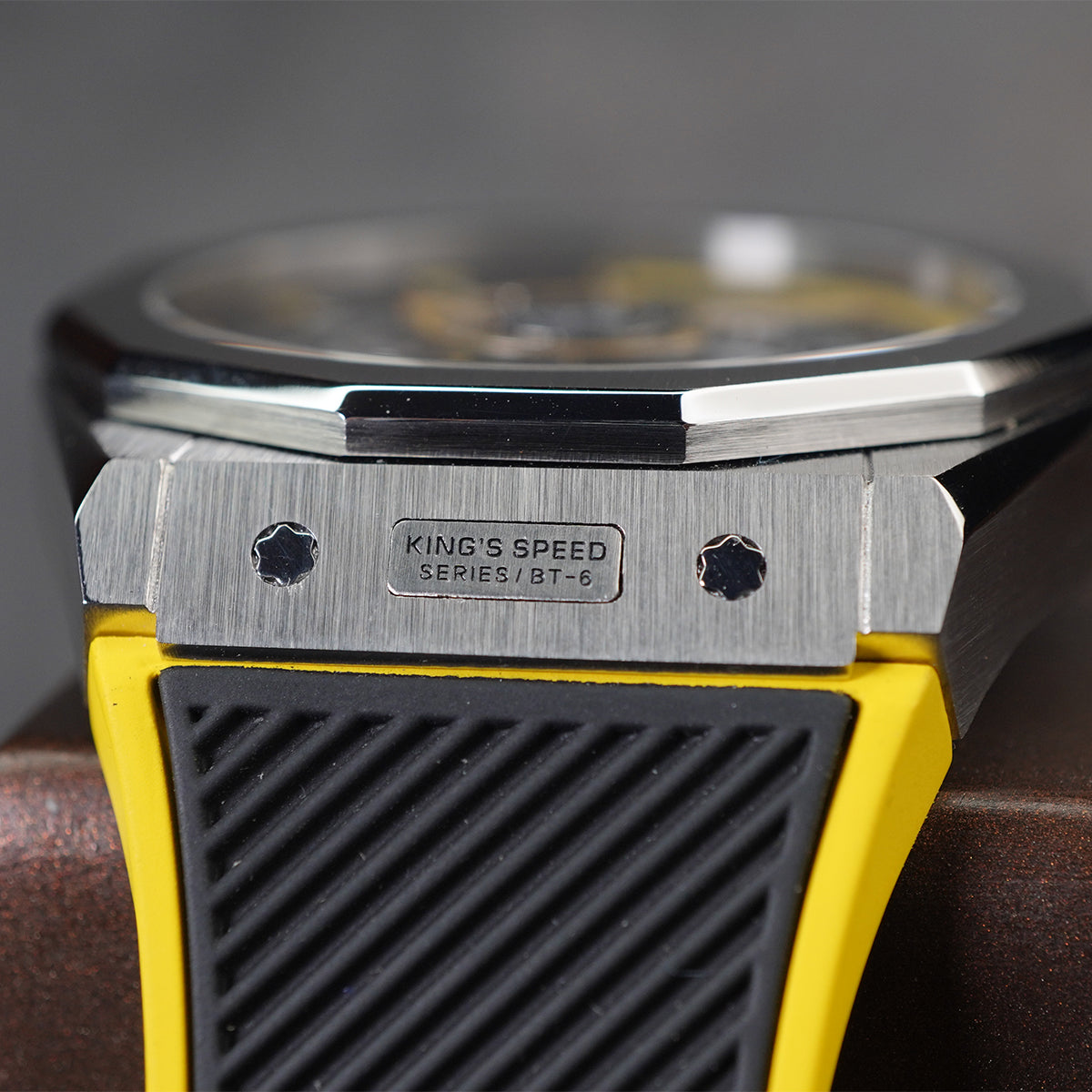 Bonest Gatti King Speed BG8601 Round Shaped Silver Steel Case