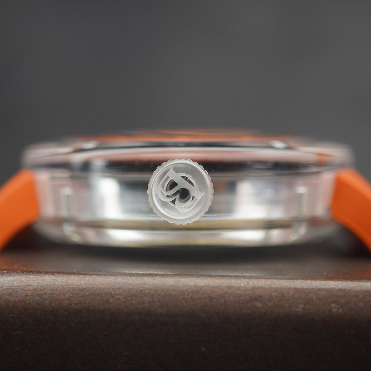 Bonest Gatti Metaverse BG7702 Barrel shaped Case