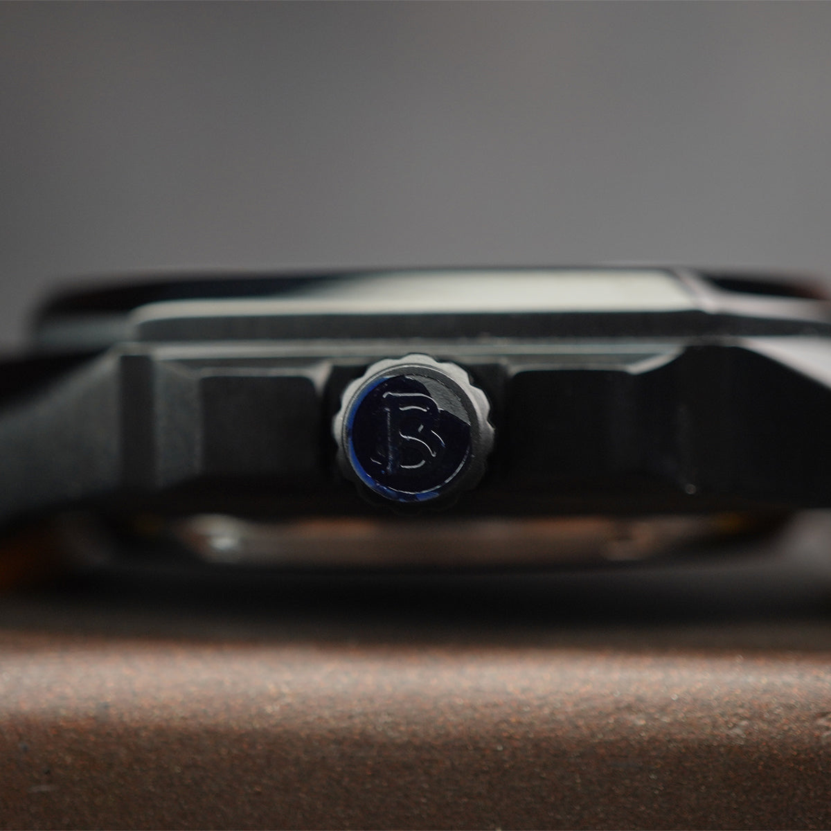 Bonest Gatti Reverse Gravity BG5802 Black Steel Case