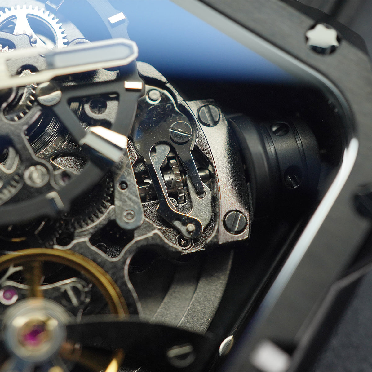 Bonest Gatti King Device BG5804 Square shaped Case - Horology Story Youtube Store