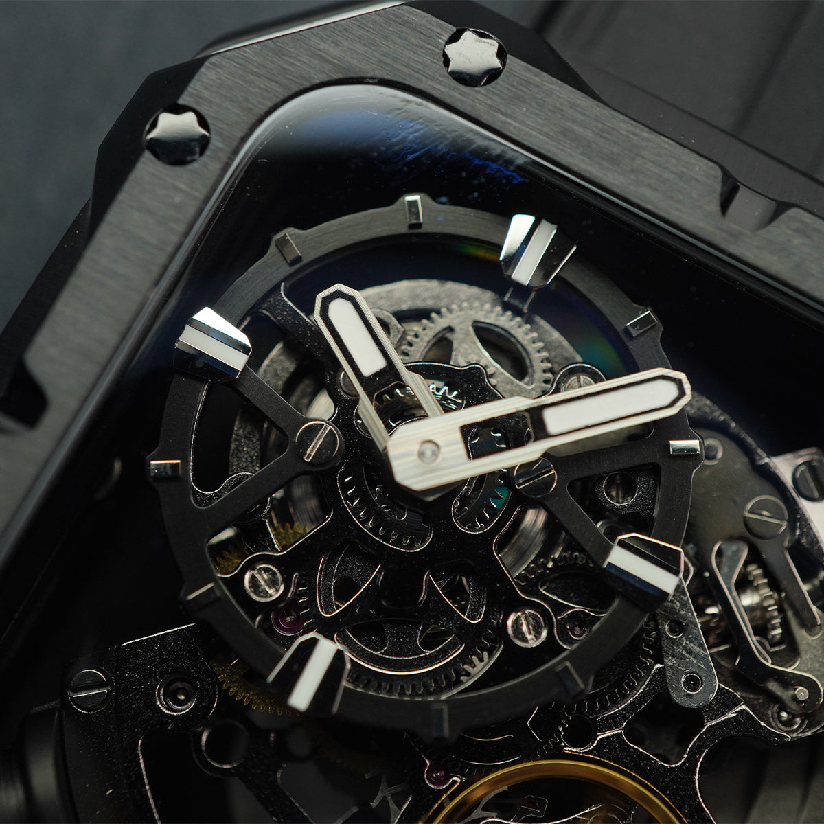 Bonest Gatti King Device BG5804 Square shaped Case - Horology Story Youtube Store