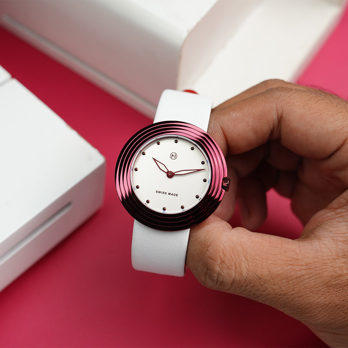 Streamliner B013-01 White Metallic Sand Blast Dial