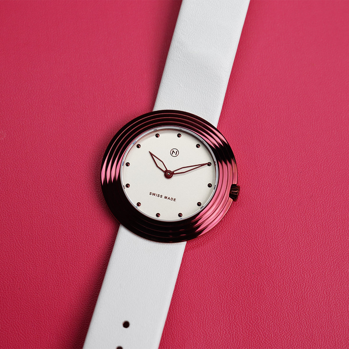 Streamliner B013-01 White Metallic Sand Blast Dial