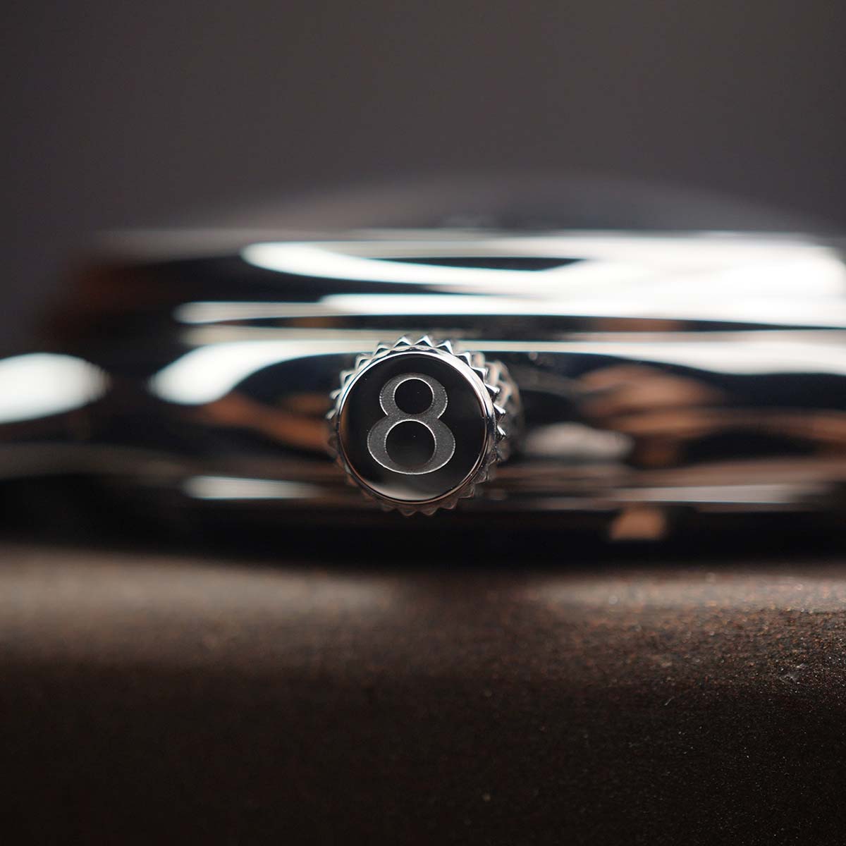 Olto-8 King Midnight Black Spades