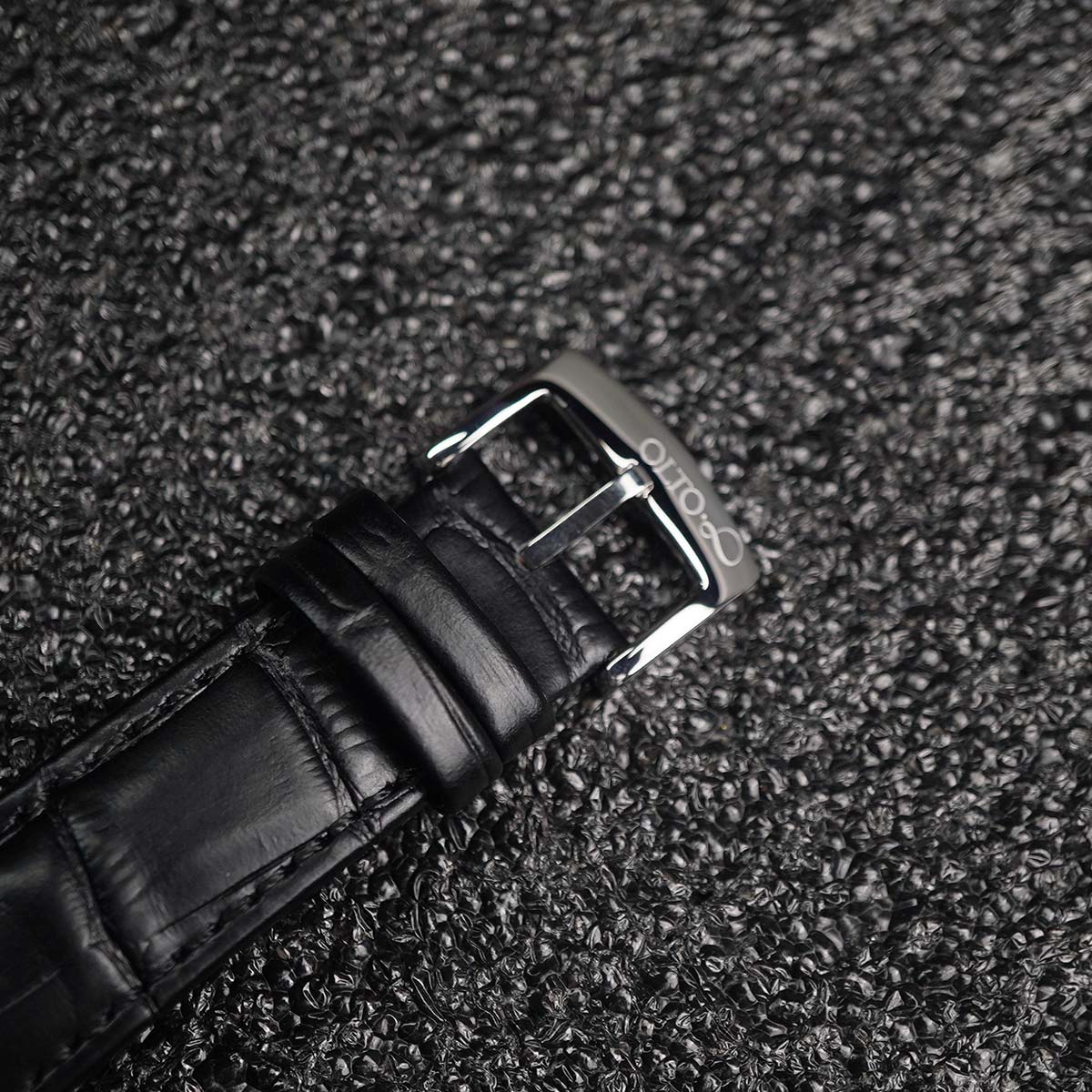 Olto-8 King Midnight Black Spades