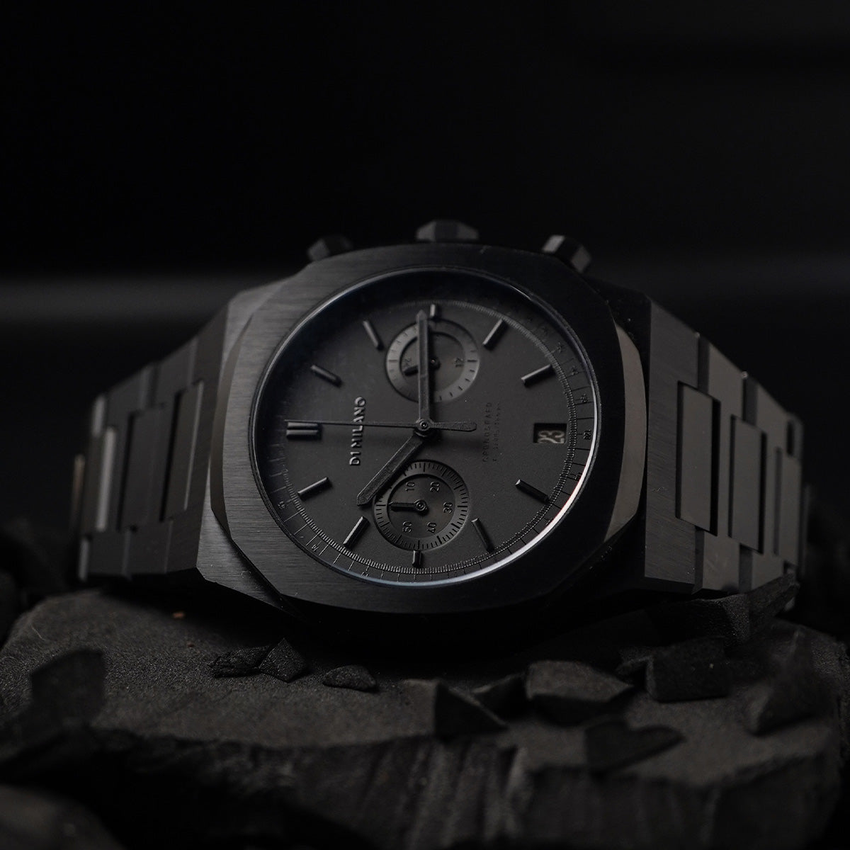 D1 Milano Shadow CHBJSH Chronograph - Horology Story Youtube Store
