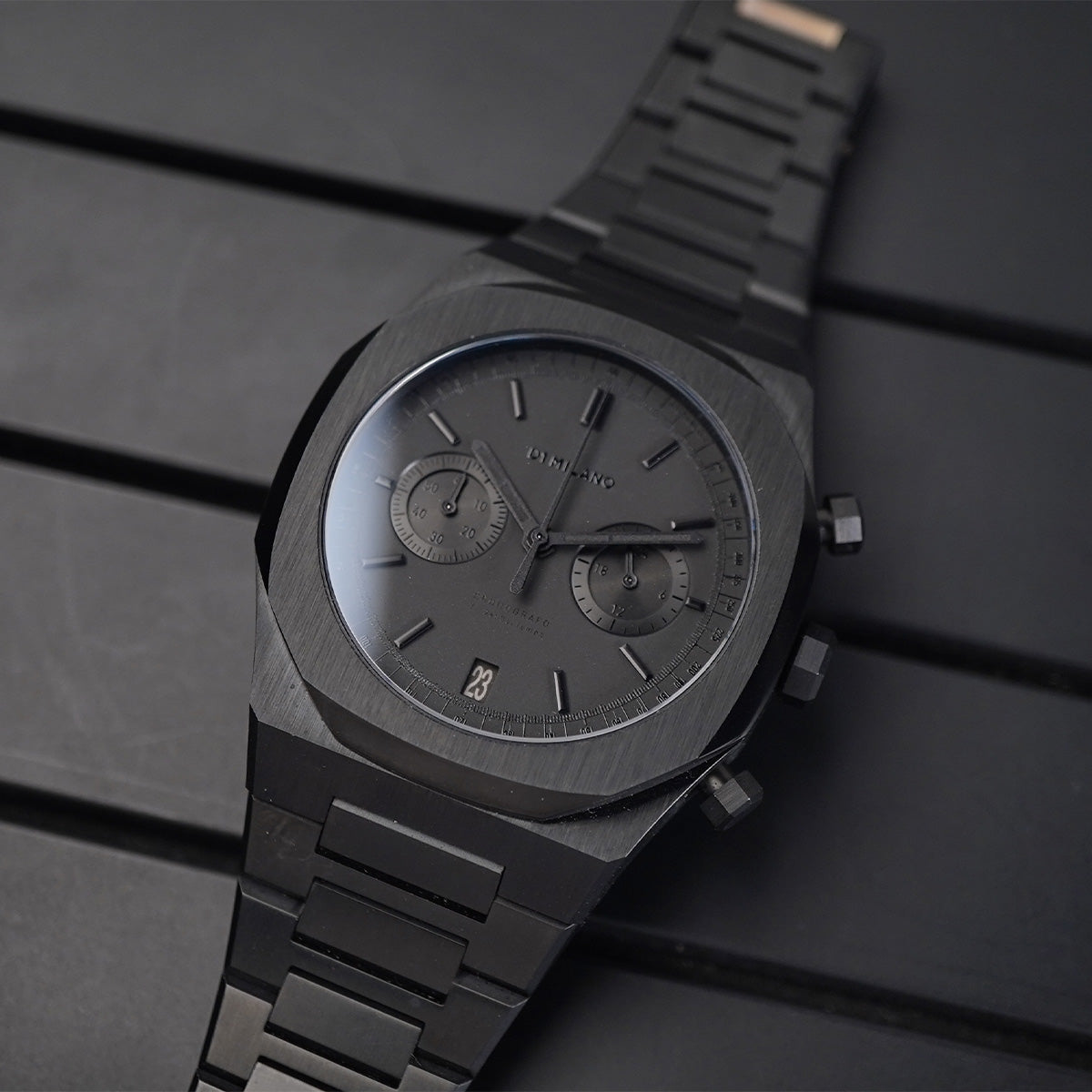 D1 Milano Shadow CHBJSH Chronograph - Horology Story Youtube Store