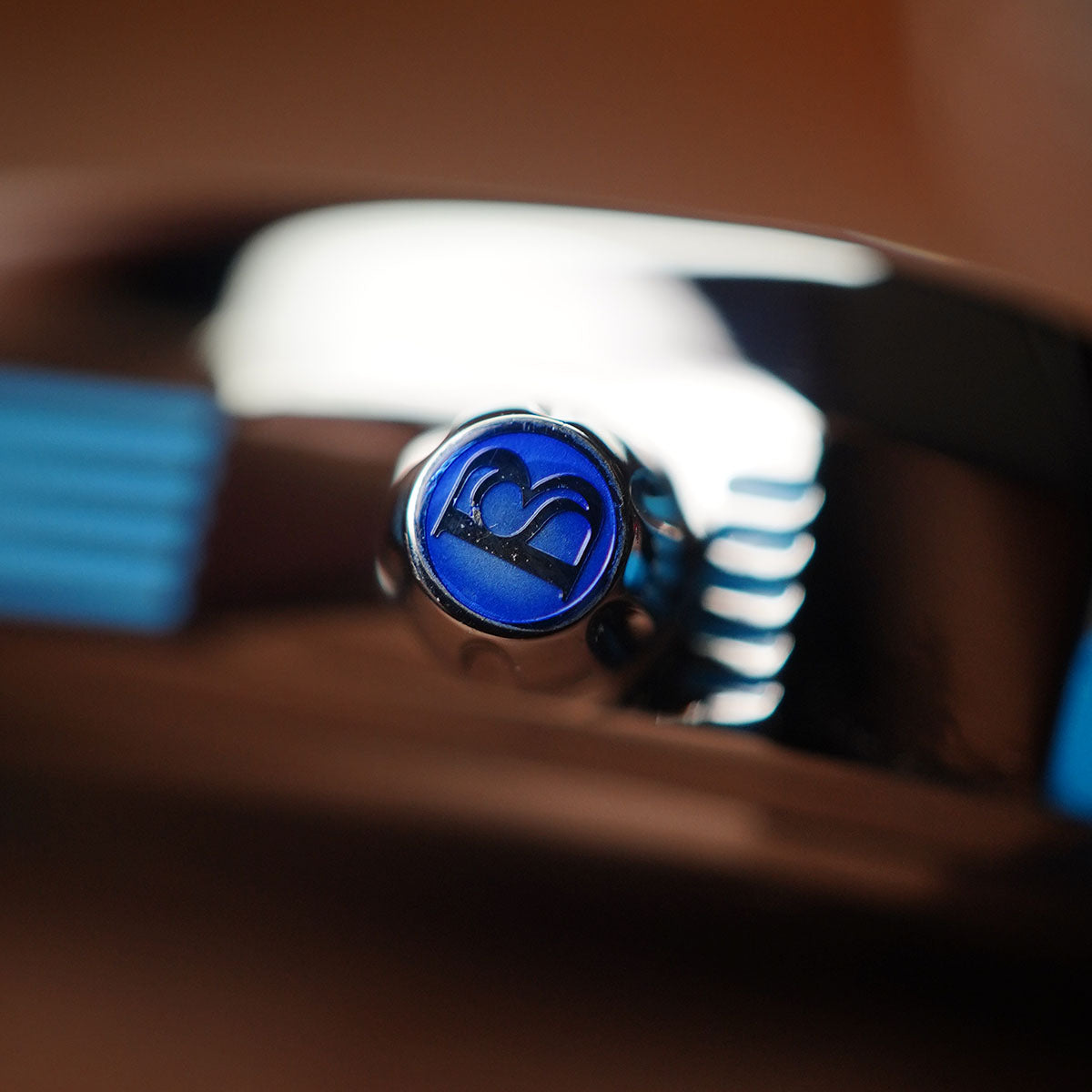 Bonest Gatti Whirlwind BG6601 Square shaped Steel Case