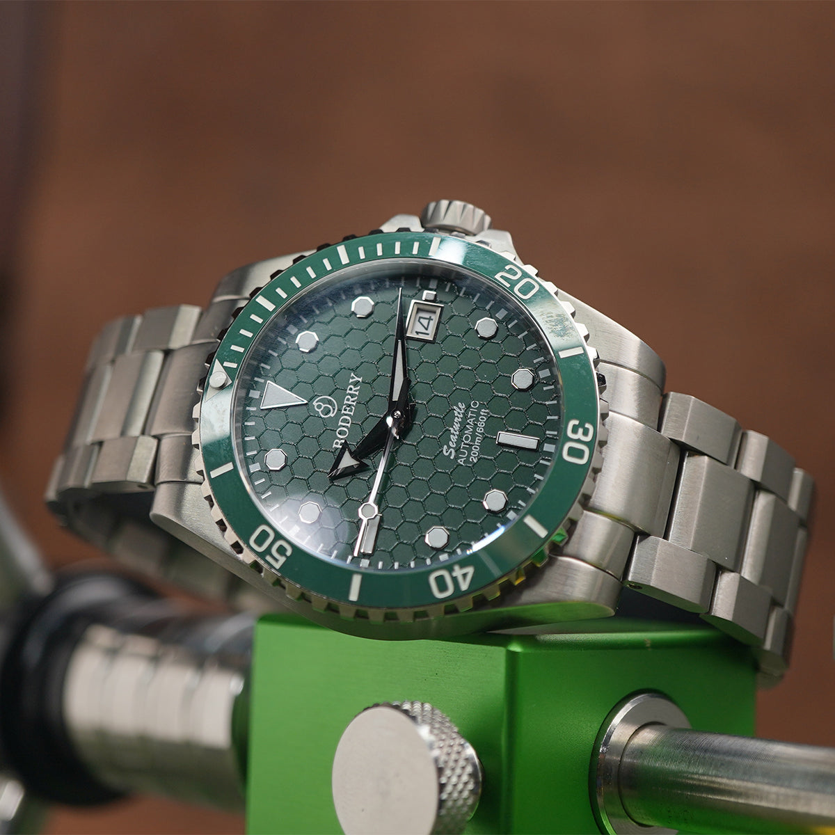 Boderry Seaturtle Ocean 100m Titanium Bracelet - Horology Story Youtube Store