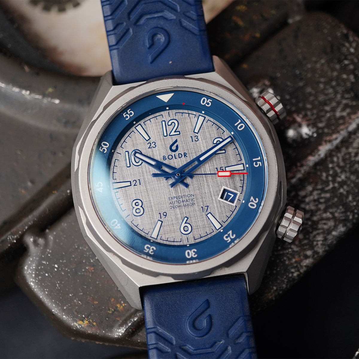 Boldr Expedition 49pieces Limited Edition Linen Grey Dial - Horology Story Youtube Store