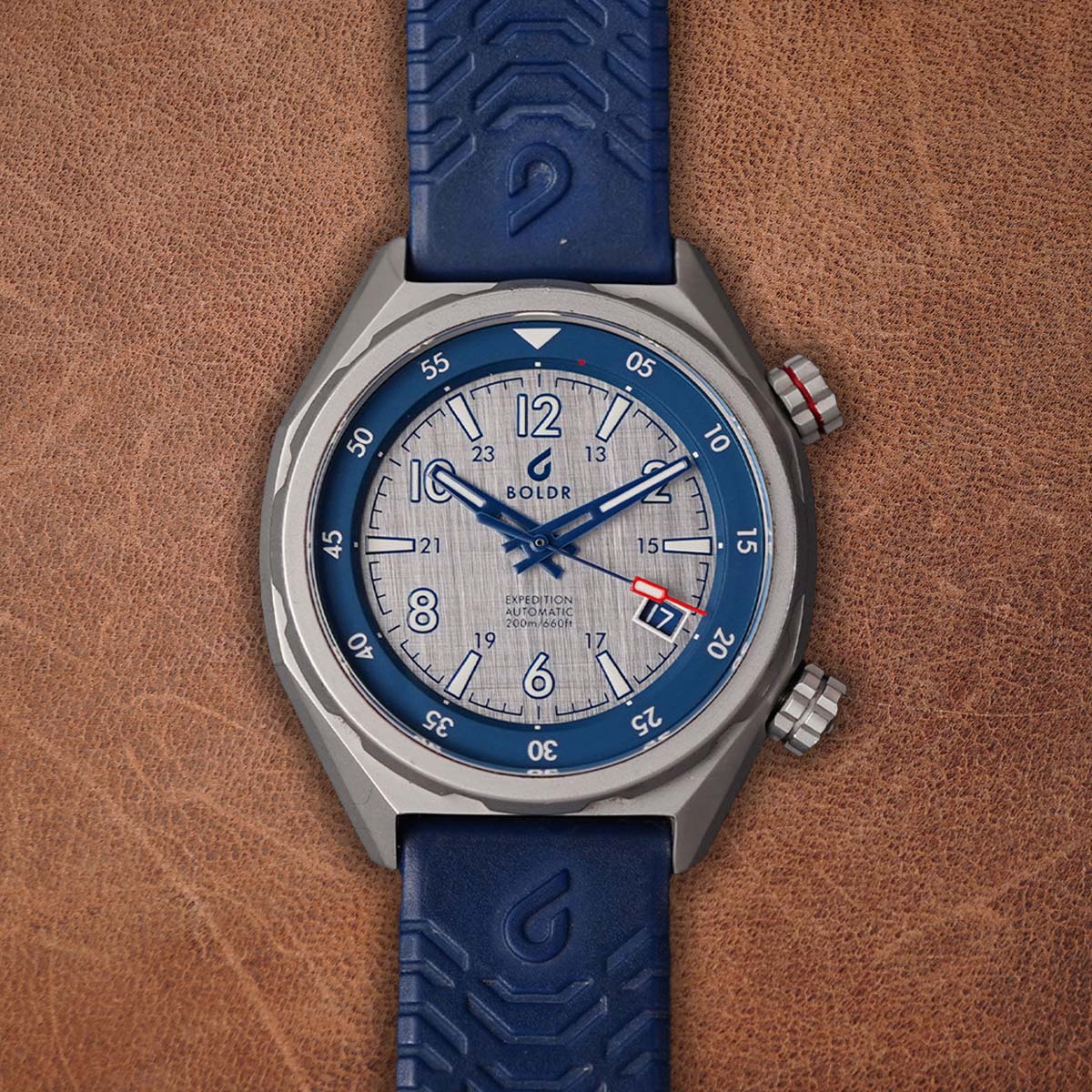 Boldr Expedition 49pieces Limited Edition Linen Grey Dial - Horology Story Youtube Store