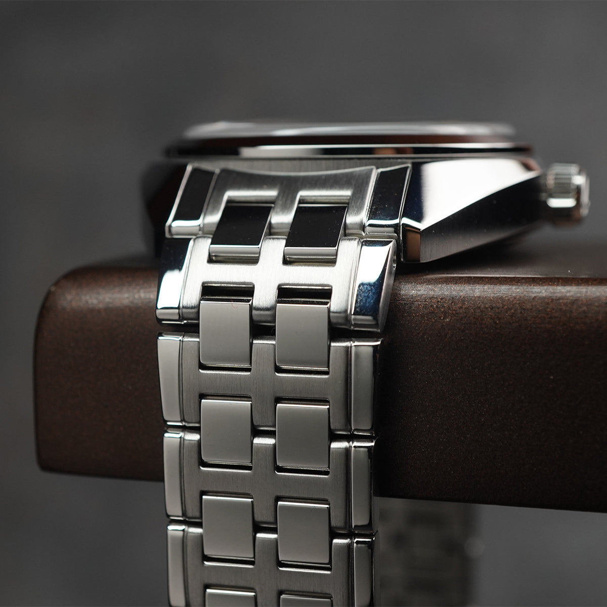 Bulova Jet Star BLV 96B415 Black Dial