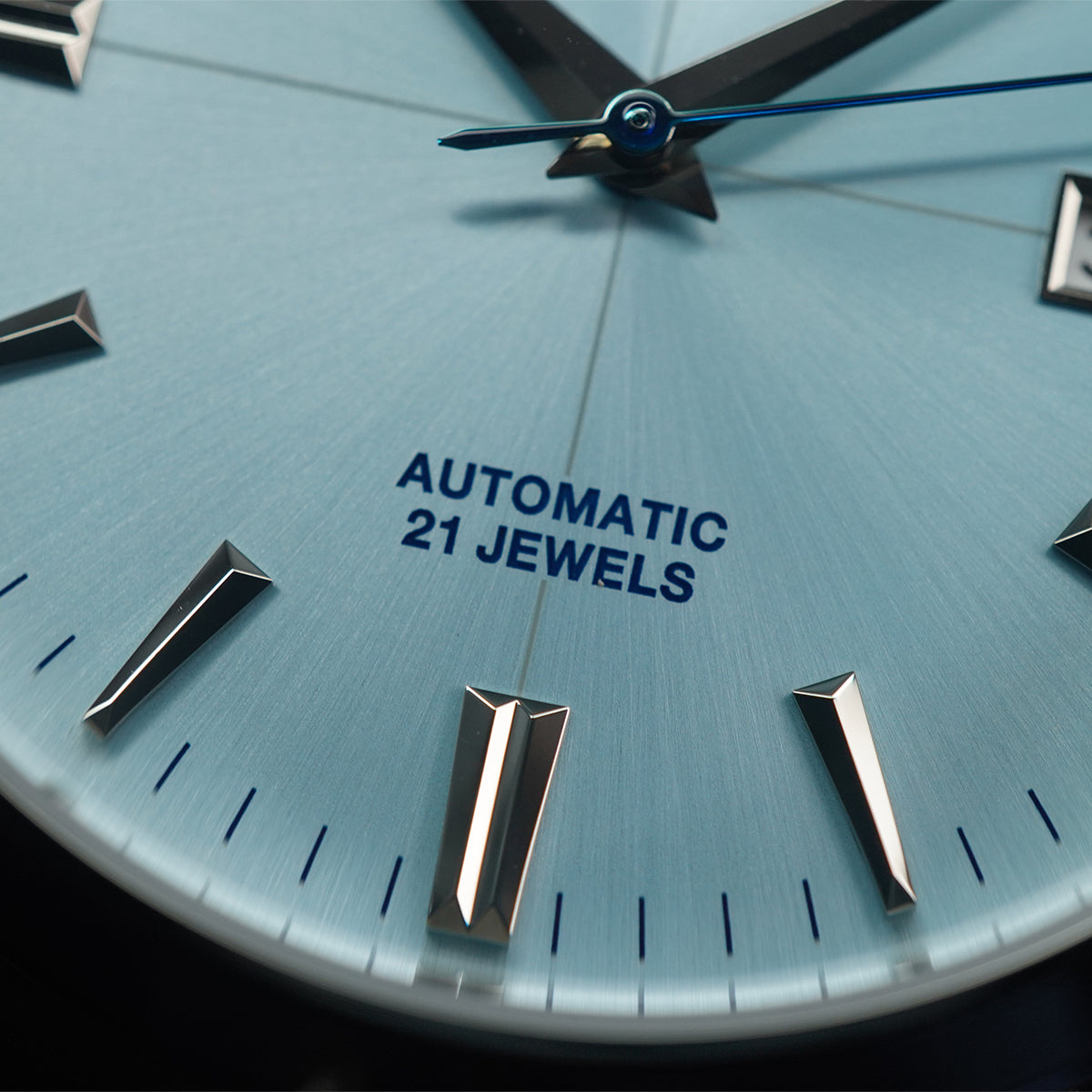 Bulova Sutton Classic BLV 96B423 Aqua Blue Dial