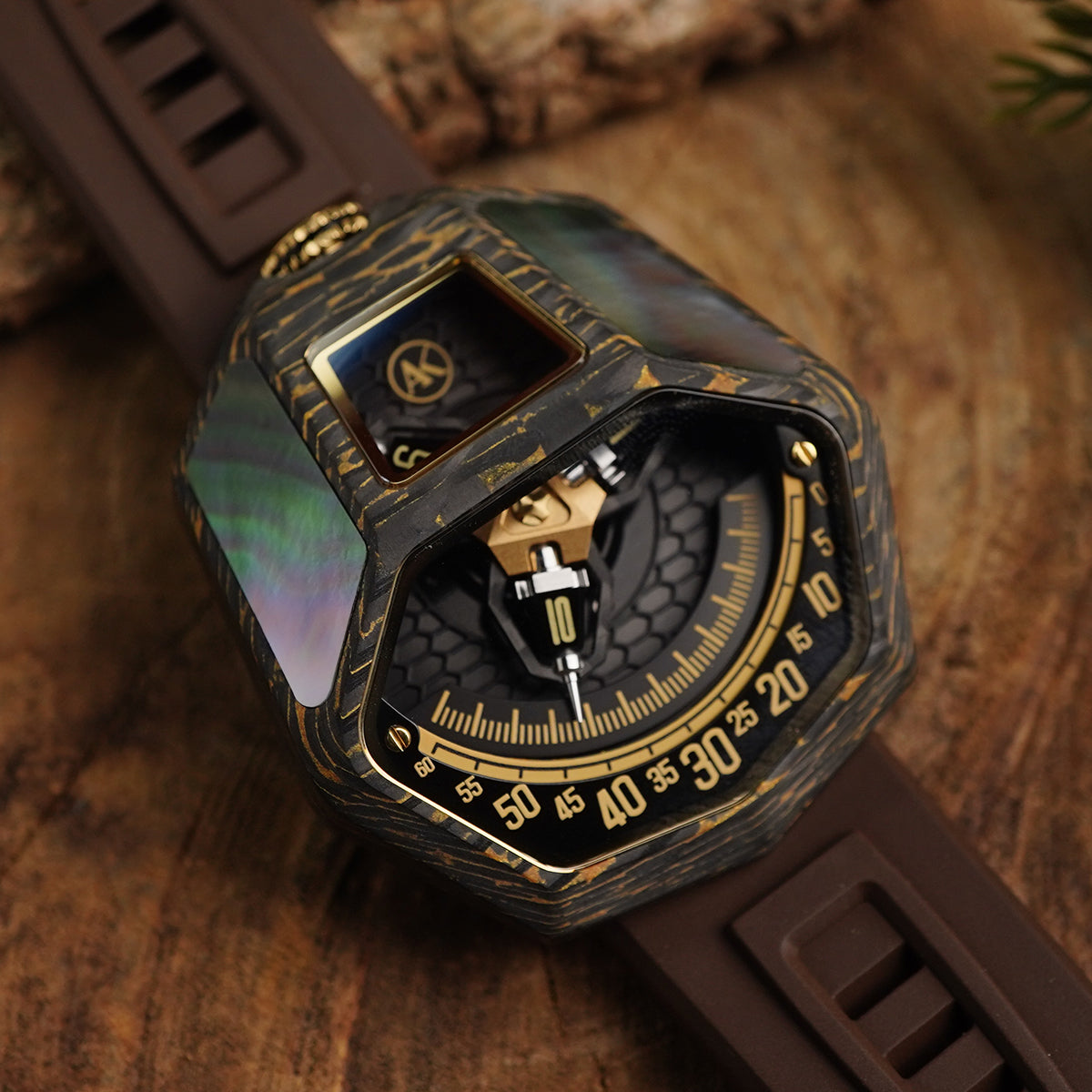 Atowak Cobra Venom Gold - Horology Story Youtube Store