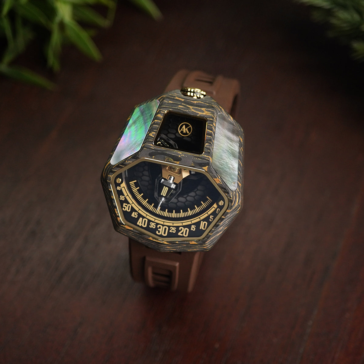 Atowak Cobra Venom Gold - Horology Story Youtube Store