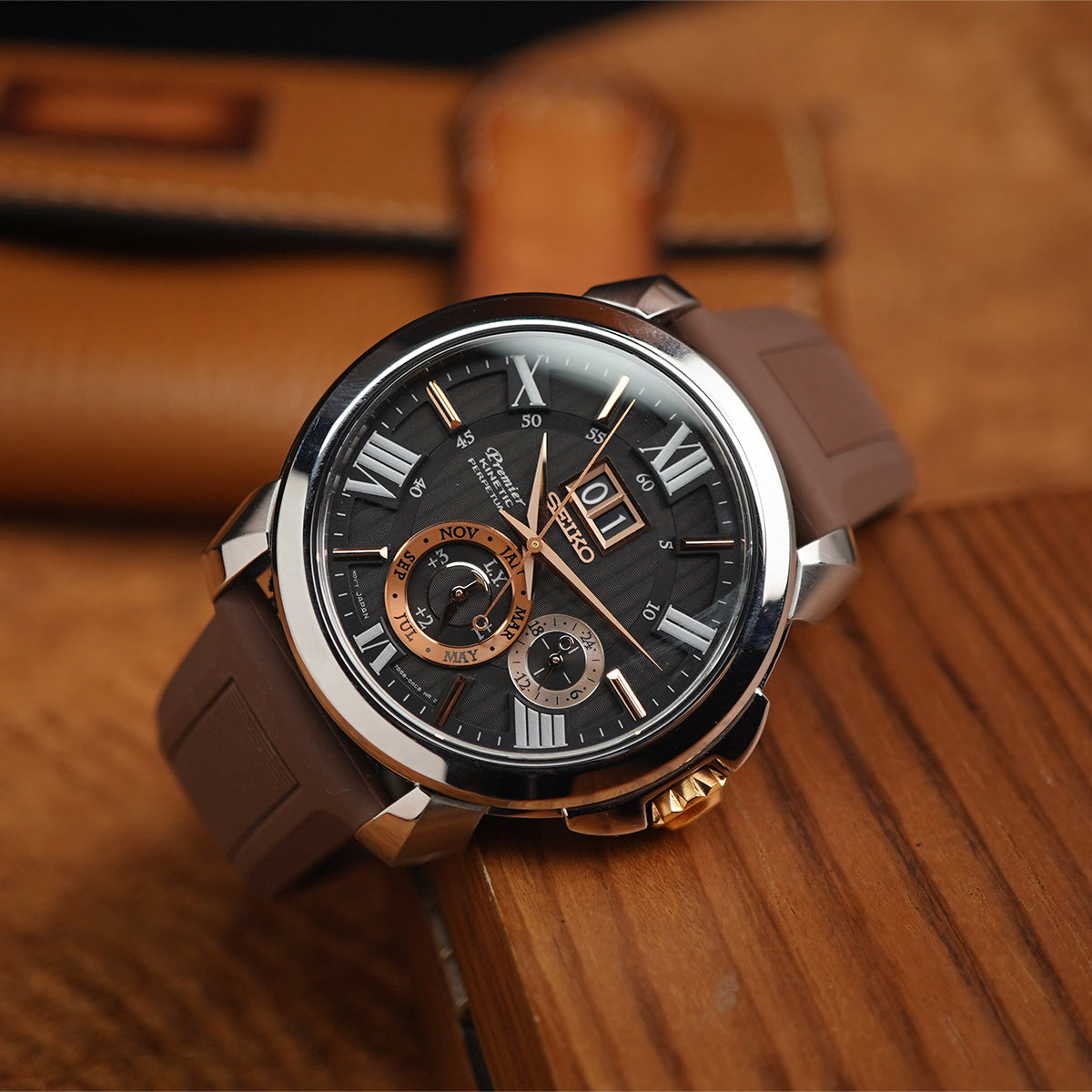 Seiko Premier SNP149P2 Kinetic Perpetual