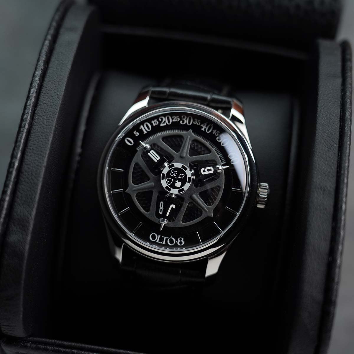 Olto-8 King Midnight Black Spades