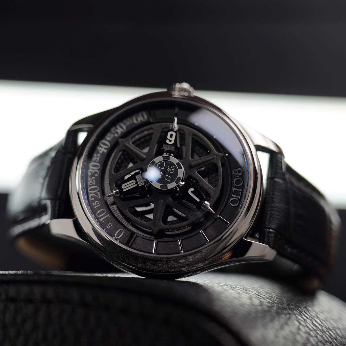 Olto-8 King Midnight Black Spades