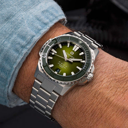 Formex Reef 39,5mm Green Dial Green Ceramic Bezel COSC - Horology Story Youtube Store
