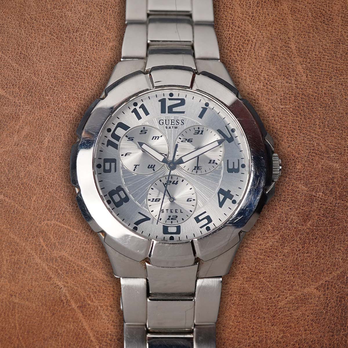 Guess Men Rush Silver I90199G1 42mm Stainless Steel Case Silver Dial - Horology Story Youtube Store
