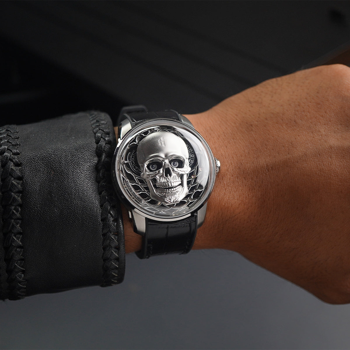 LUCKY HARVEY Skull Automatic - Horology Story Youtube Store
