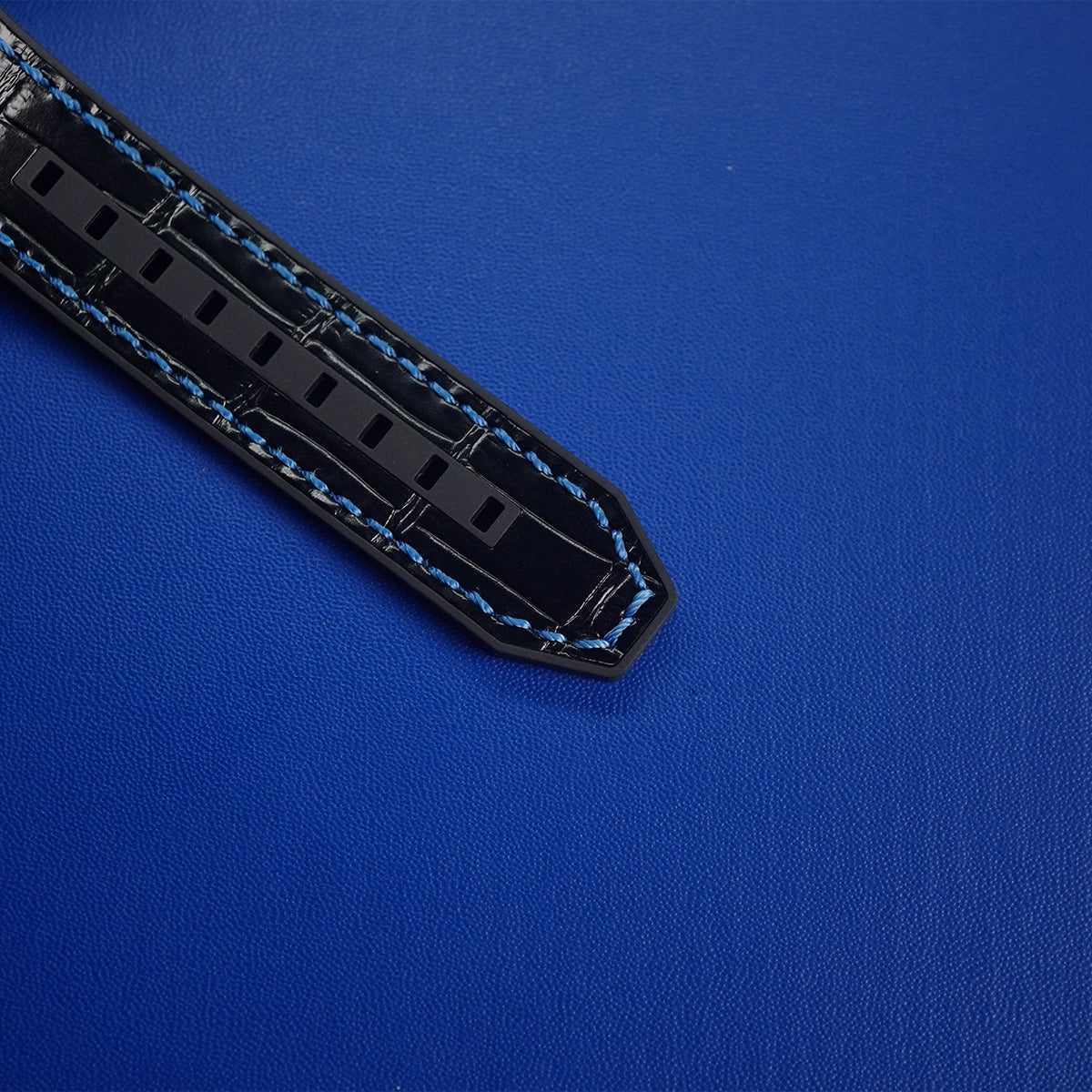 LUCKY HARVEY Player Series Sic Bo Blue Automatic