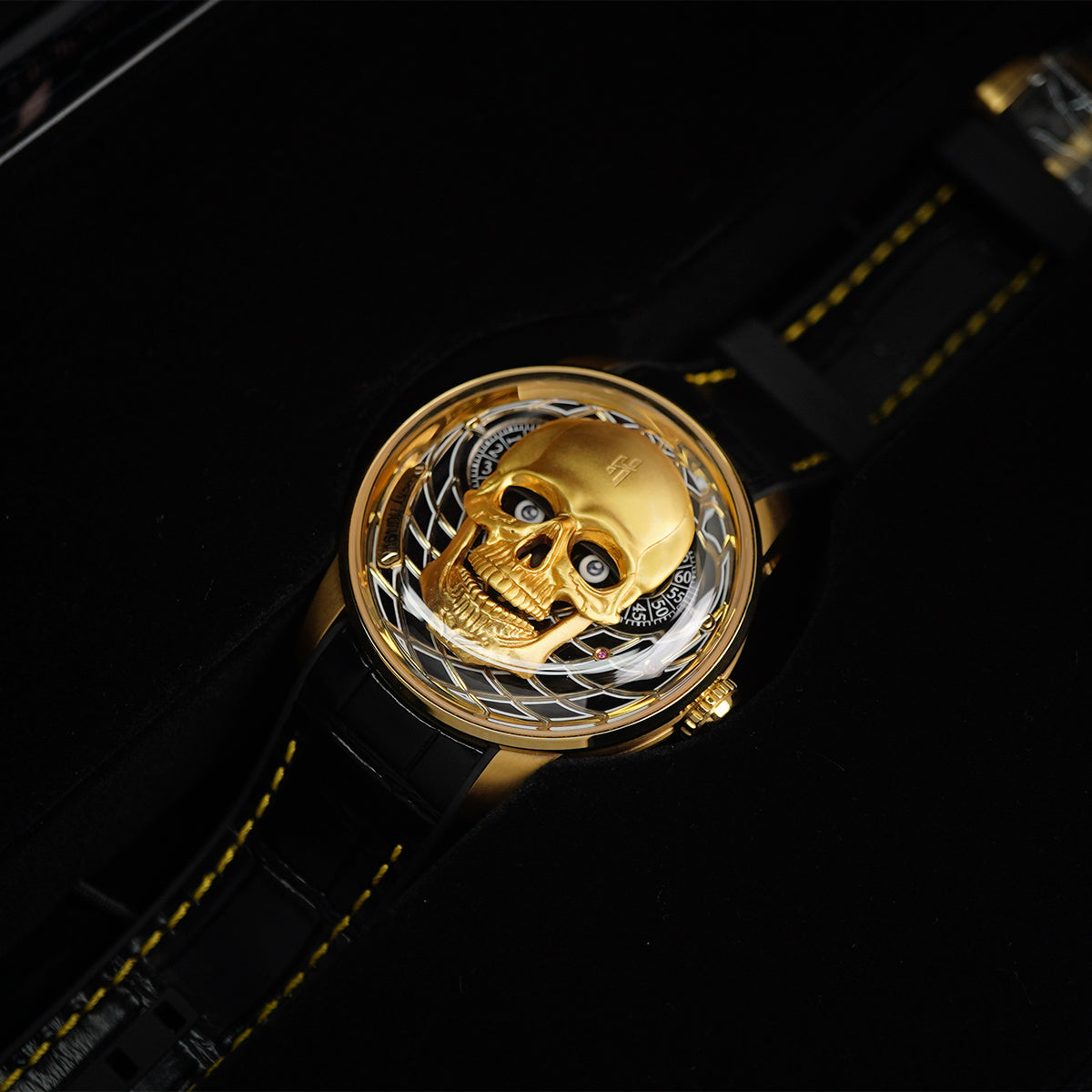 LUCKY HARVEY Skull Automatic Yellow Gold - Horology Story Youtube Store