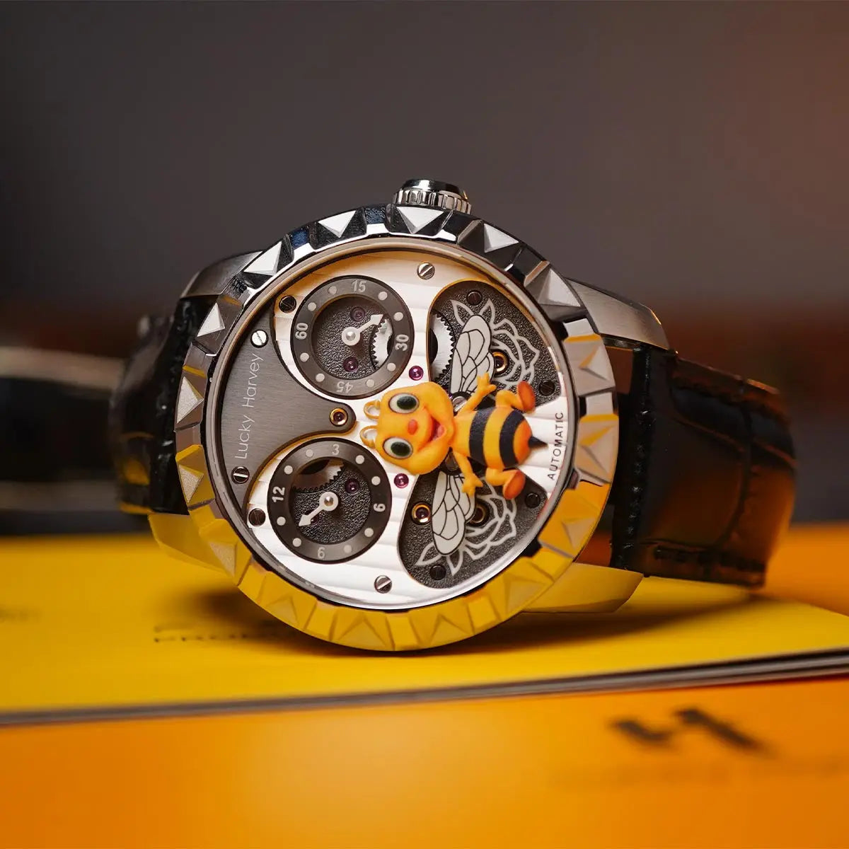 LUCKY HARVEY Silver Flying Bee Automatic - Horology Story Youtube Store