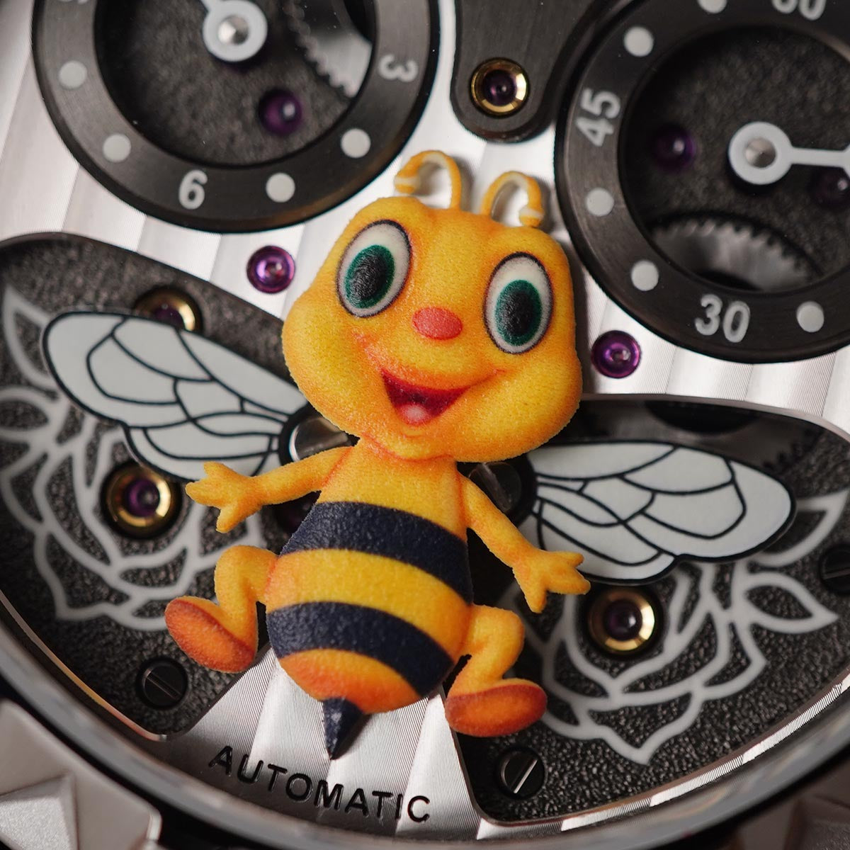 LUCKY HARVEY Silver Flying Bee Automatic - Horology Story Youtube Store
