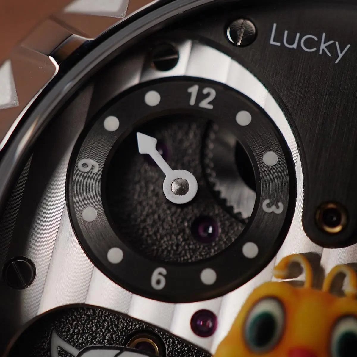 LUCKY HARVEY Silver Flying Bee Automatic - Horology Story Youtube Store