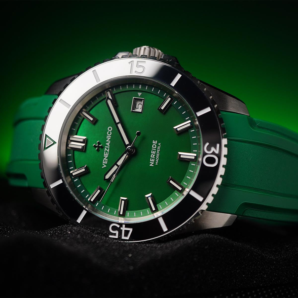 Venezianico Nereide 42mm Madreperla 4521540 Green MOP - Horology Story Youtube Store