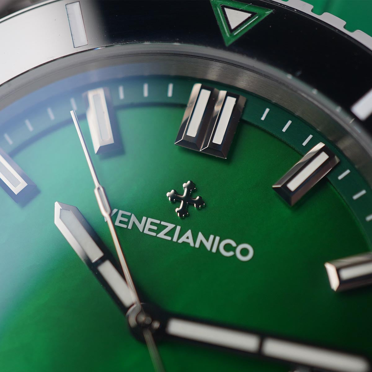 Venezianico Nereide 42mm Madreperla 4521540 Green MOP - Horology Story Youtube Store