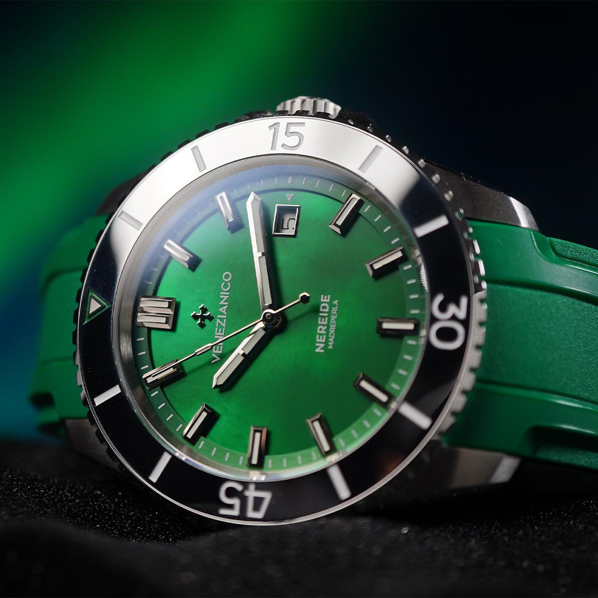 Venezianico Nereide 42mm Madreperla 4521540 Green MOP - Horology Story Youtube Store