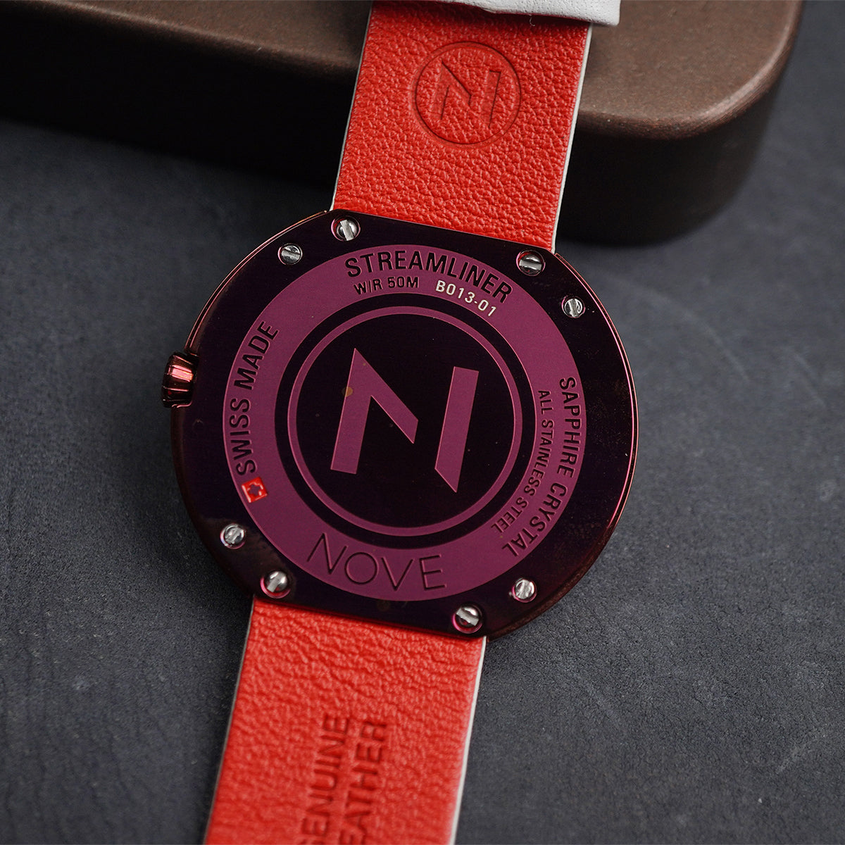 Streamliner B013-01 White Metallic Sand Blast Dial