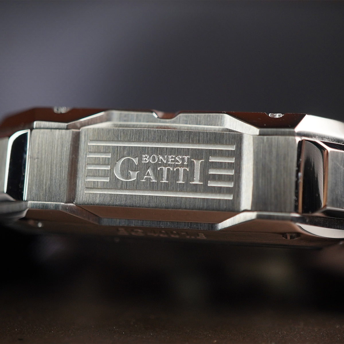 Bonest Gatti King Device BG5804 Square shaped Case - Horology Story Youtube Store