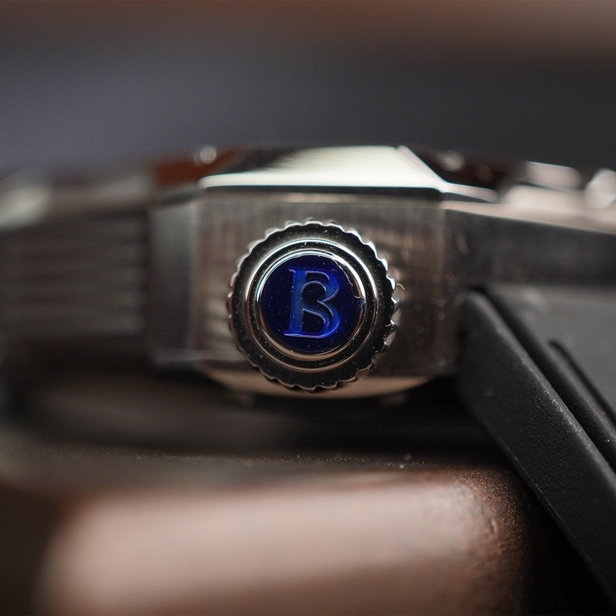 Bonest Gatti King Device BG5804 Square shaped Case - Horology Story Youtube Store