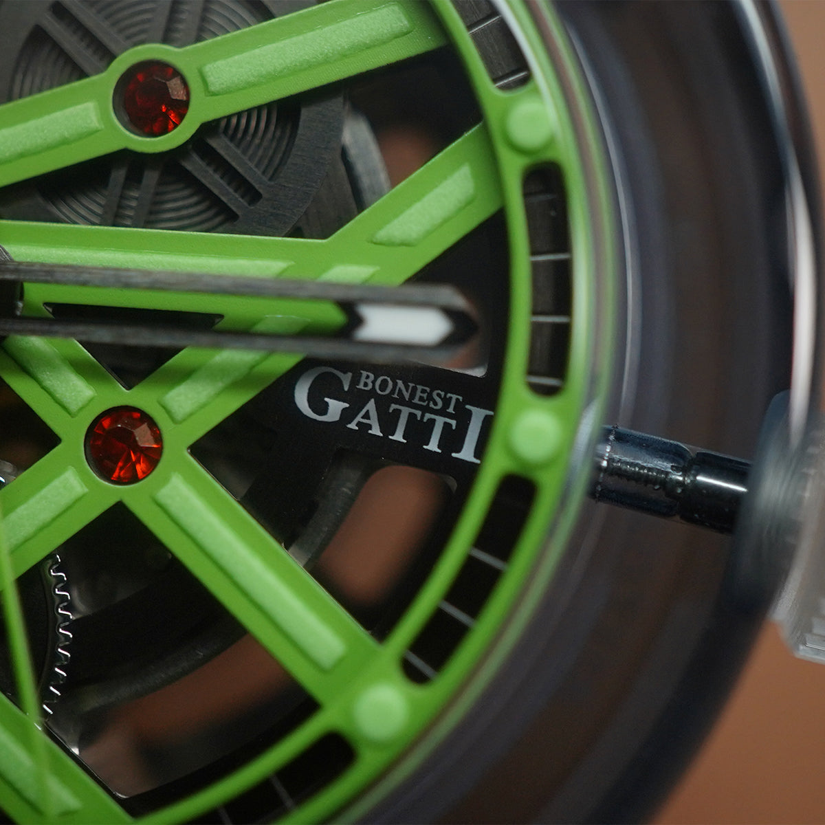 Bonest Gatti Metaverse BG7702 Barrel shaped Case