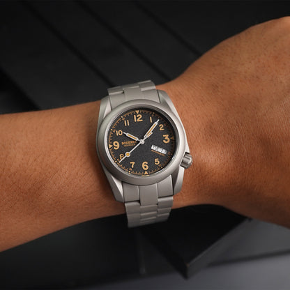 Boderry Voyager Titanium Field 100m Bracelet Day-Date