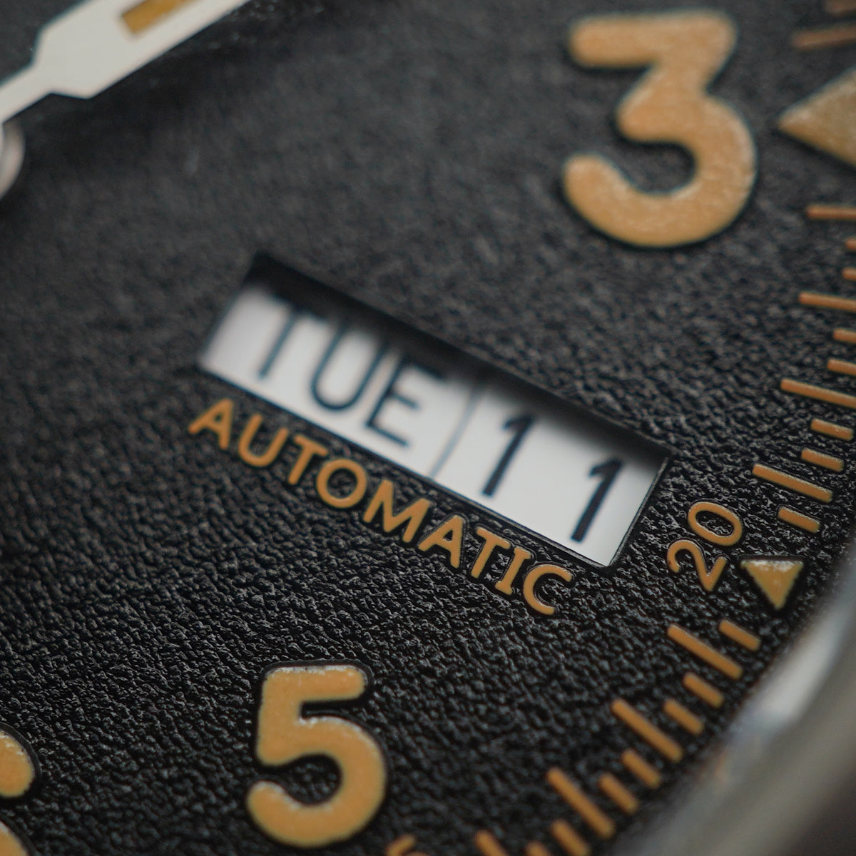 Boderry Voyager Titanium Field 100m Bracelet Day-Date