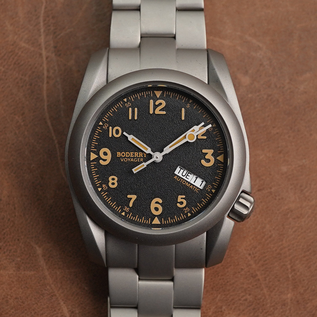 Boderry Voyager Titanium Field 100m Bracelet Day-Date