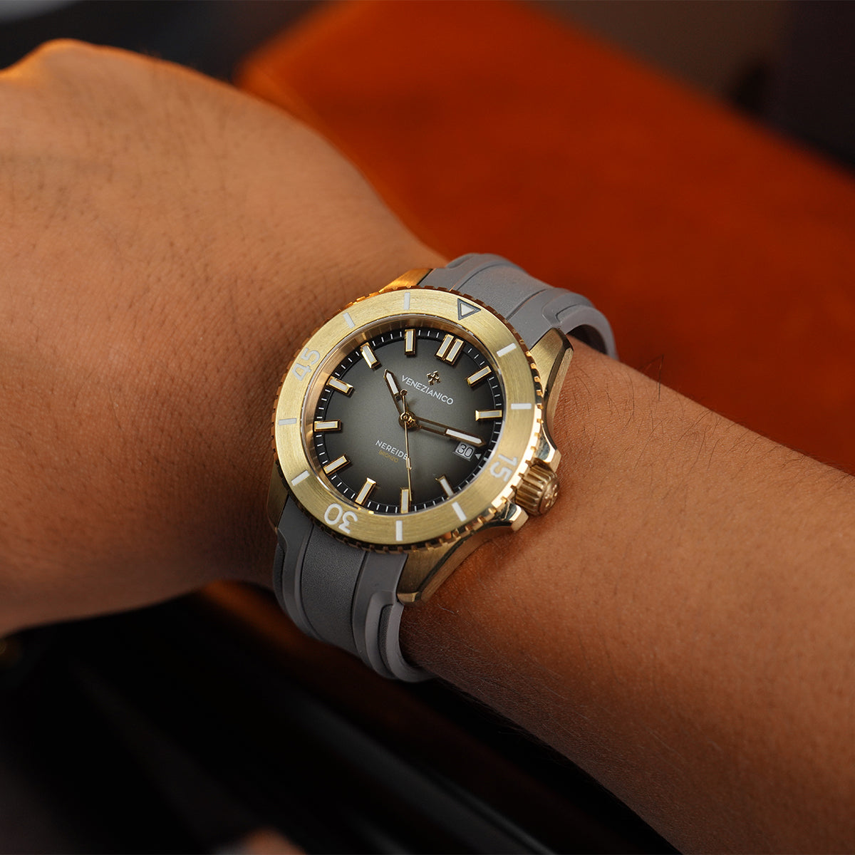 Venezianico Nereide 42mm 4521555 Bronzo Fume Dial - Horology Story Youtube Store