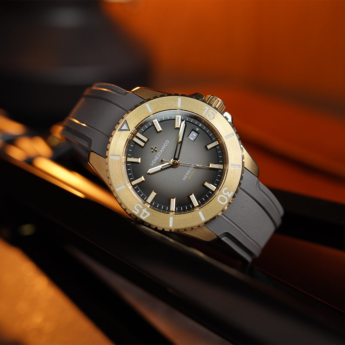 Venezianico Nereide 42mm 4521555 Bronzo Fume Dial - Horology Story Youtube Store