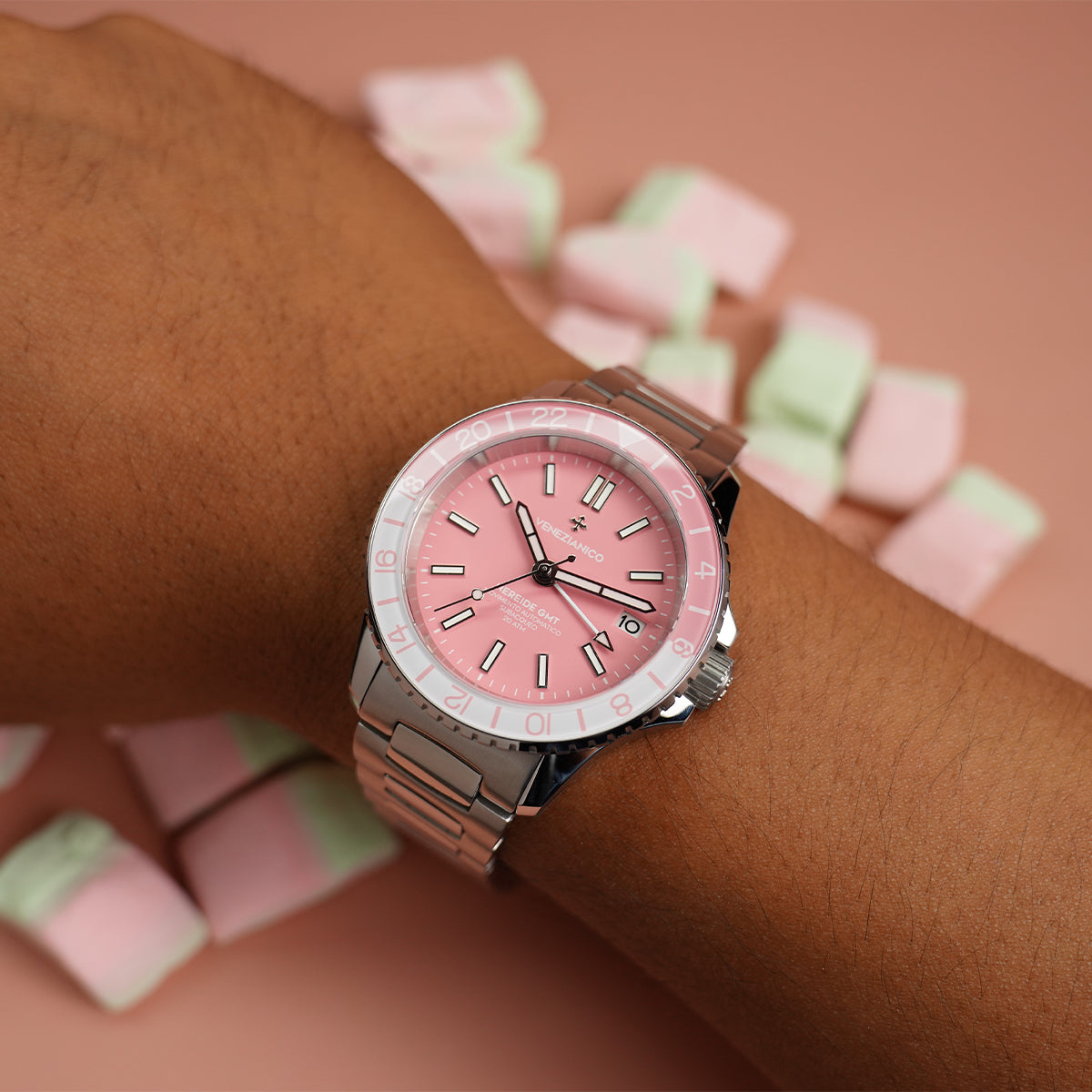 Venezianico Nereide GMT 39mm 3521506C Rosa - Horology Story Youtube Store