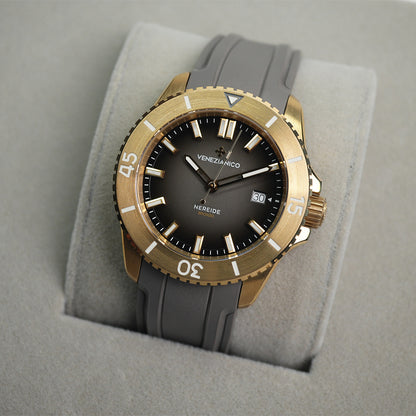 Venezianico Nereide 42mm 4521555 Bronzo Fume Dial - Horology Story Youtube Store